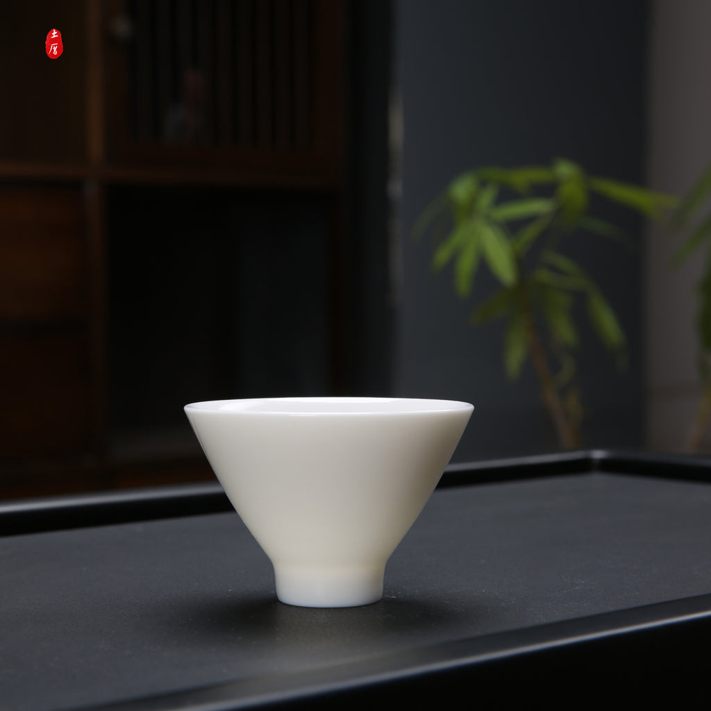 Dehua White Porcelain "Sheep Fat Jade" Gongfu Tea Cup - Master's Tasting Cup, Thin-Walled & Silky Smooth, Elegant Choice for Home Tea Ceremonies